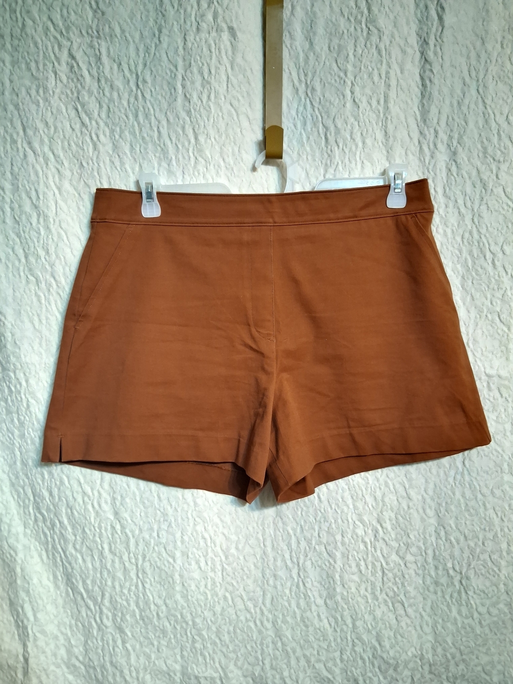 SPANX High-Waist Performance Shorts in Rust